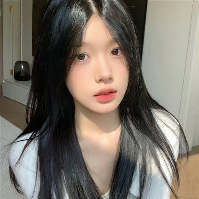 妮可·拜耳:大码怪美人